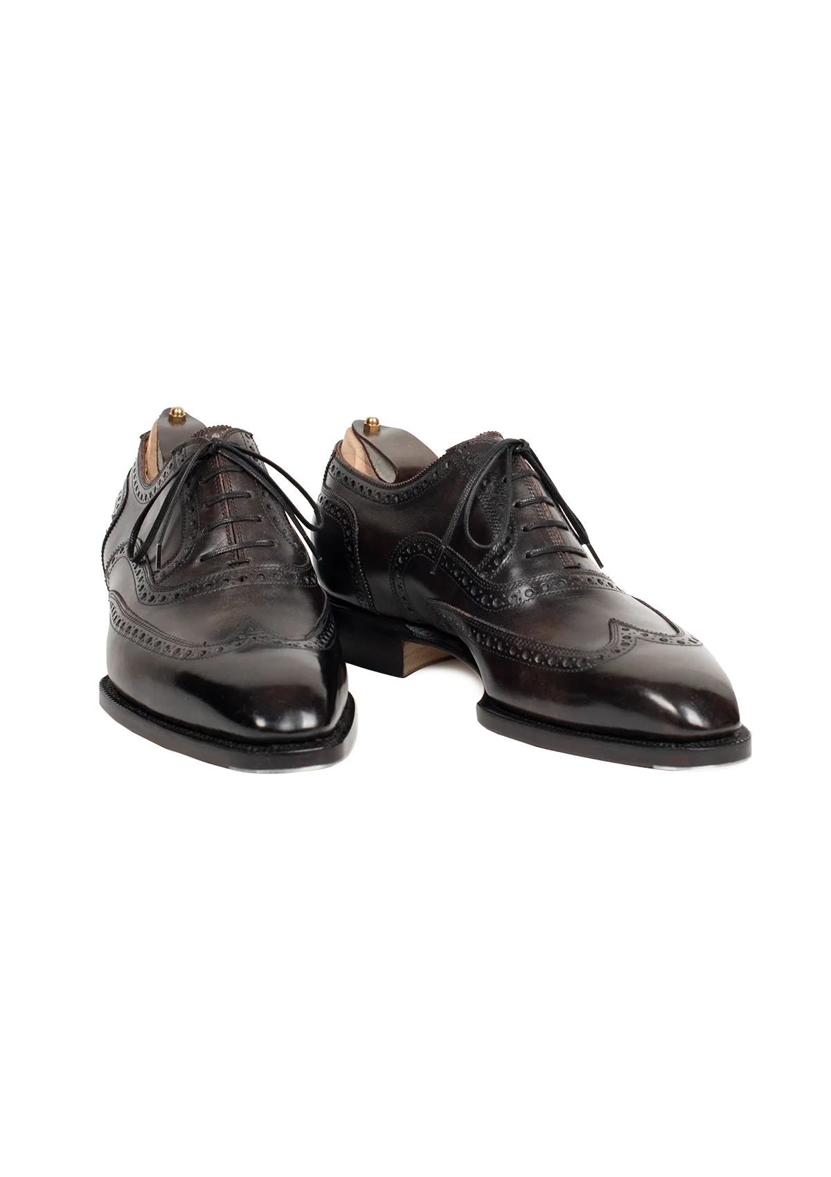 Deep Dive: All About the Wingtip Shoe – The Helm Clothing