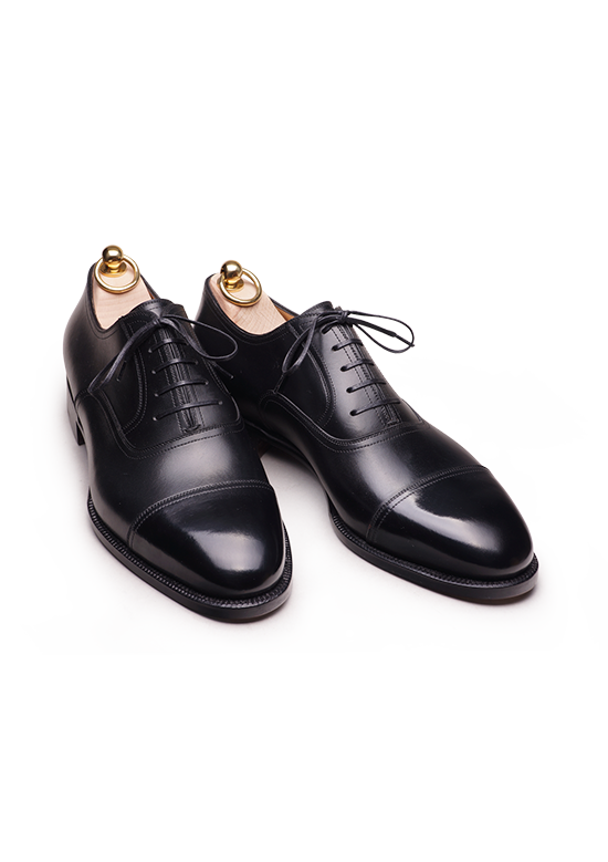 Black leather toe cap shoes shop