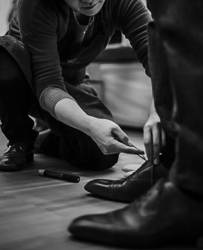 Fitting shoes service