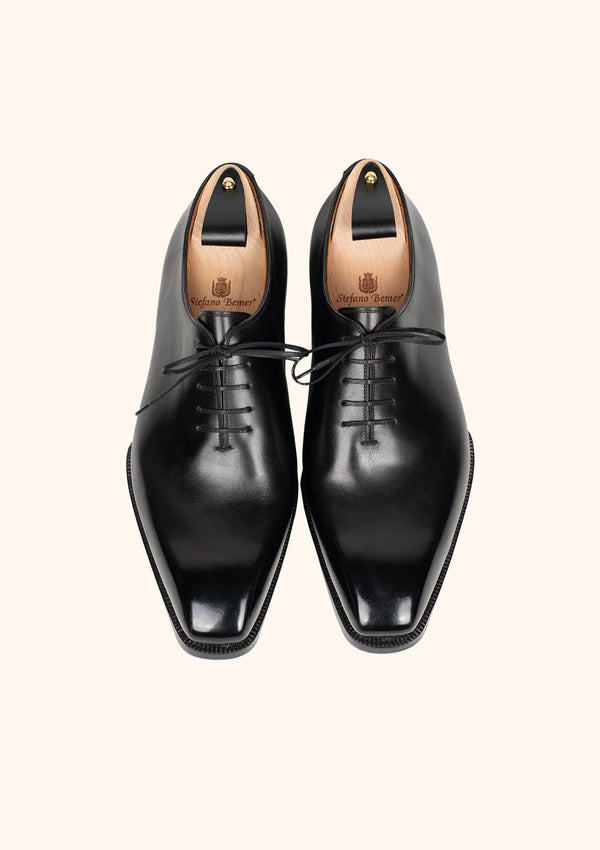 Wholecut Oxfords in Black Calf