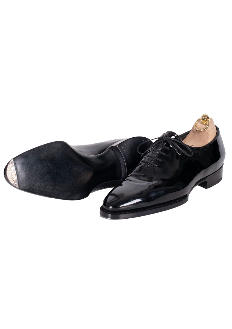 Black Wholecut Oxfords