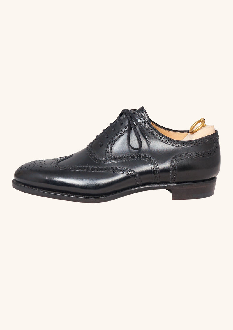 Black Wingtip Brougued Oxfords with Medallion