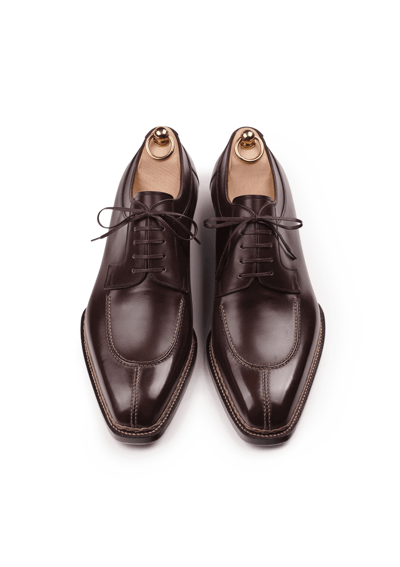 https://stefanobemer.com/cdn/shop/files/T5269_S_Vocalou_8192_Five_eyelets_split-toe_derbies_with_norwegian_chained_stitching_3copySMALL_800x.png?v=1689336965