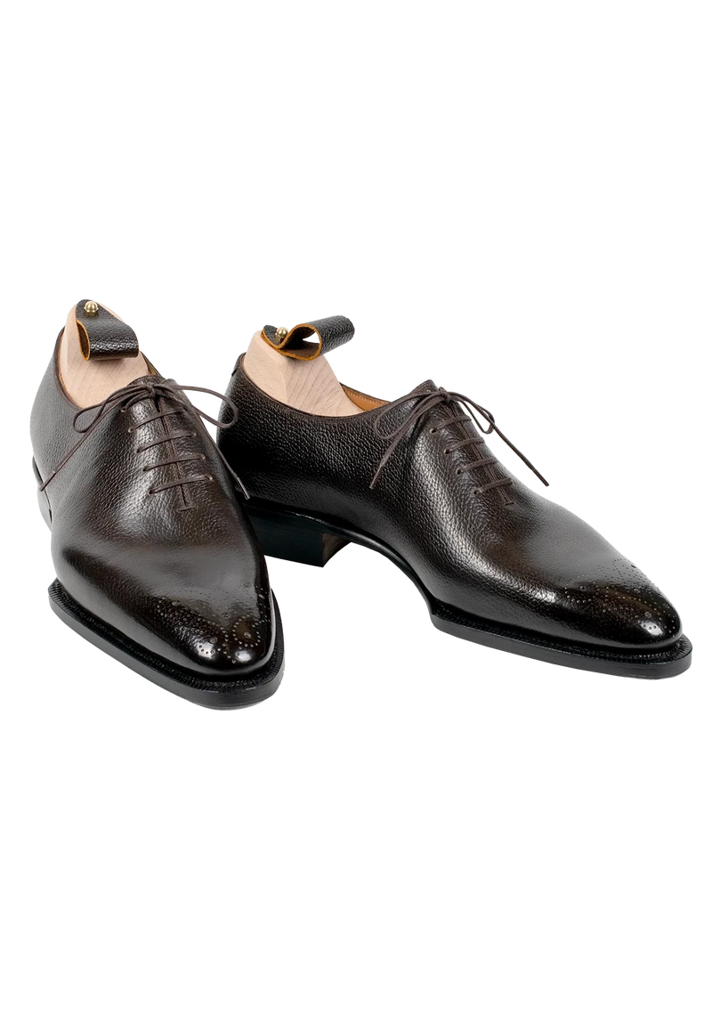 Wholecut Oxfords with medallion