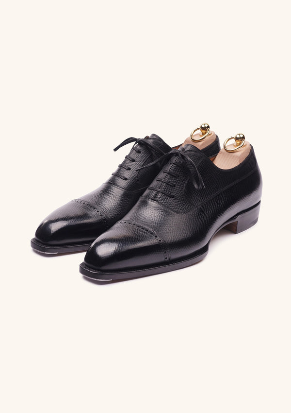 Black Oxford with Brogued Cap Toe