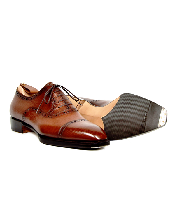 Replica Semi-brogued cap toe Oxfords with a Thin Rubber Sole