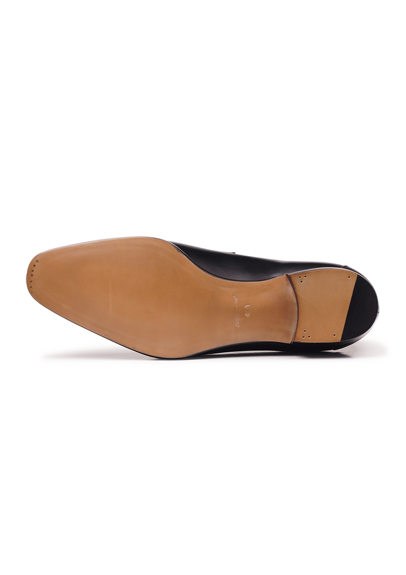 Black Cap toe Oxford shoes