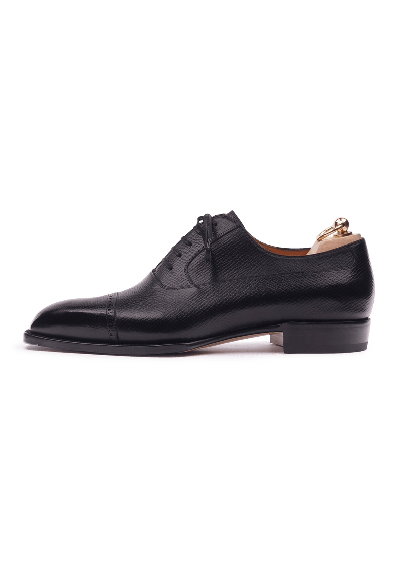 Black Oxford with Brogued Cap Toe