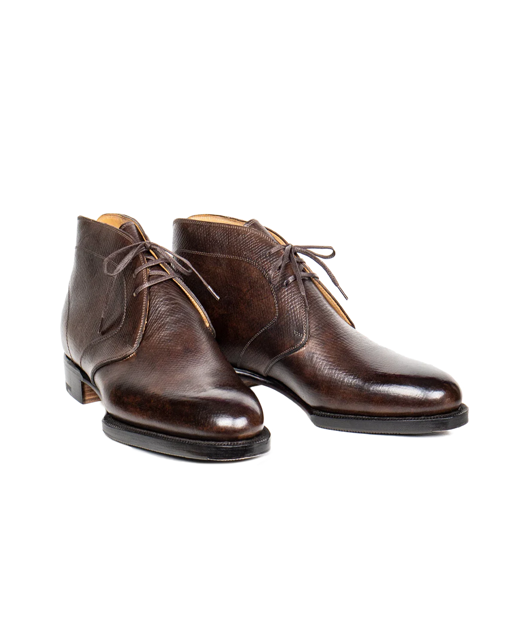 narrow chukka boots